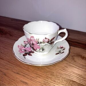 Vintage Floral Pink Rose Teacup & Saucer Set - Royal Grafton (England)